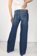 Low waist jeans