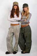 pn0eou2col039-1.jpg