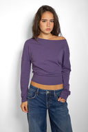 T-shirt with a boat neckline